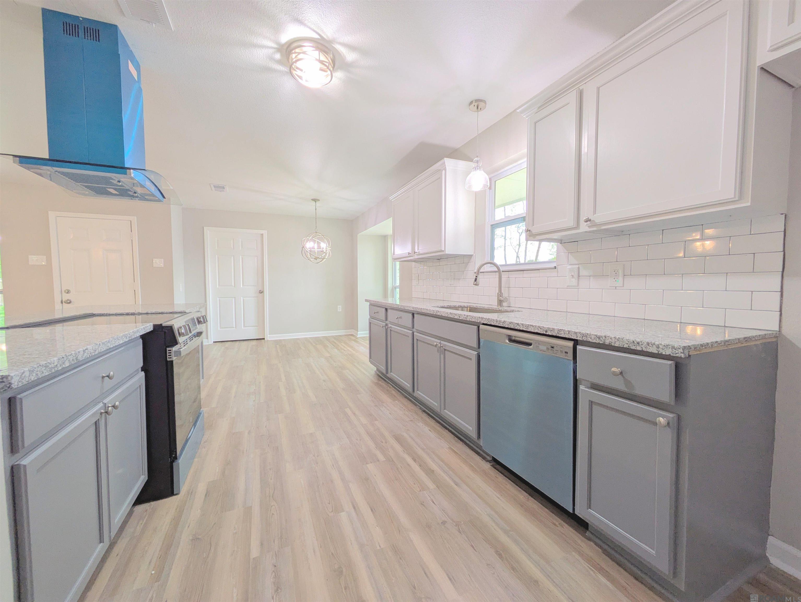 1502 Stephen Dr, Denham Springs, Louisiana image 3
