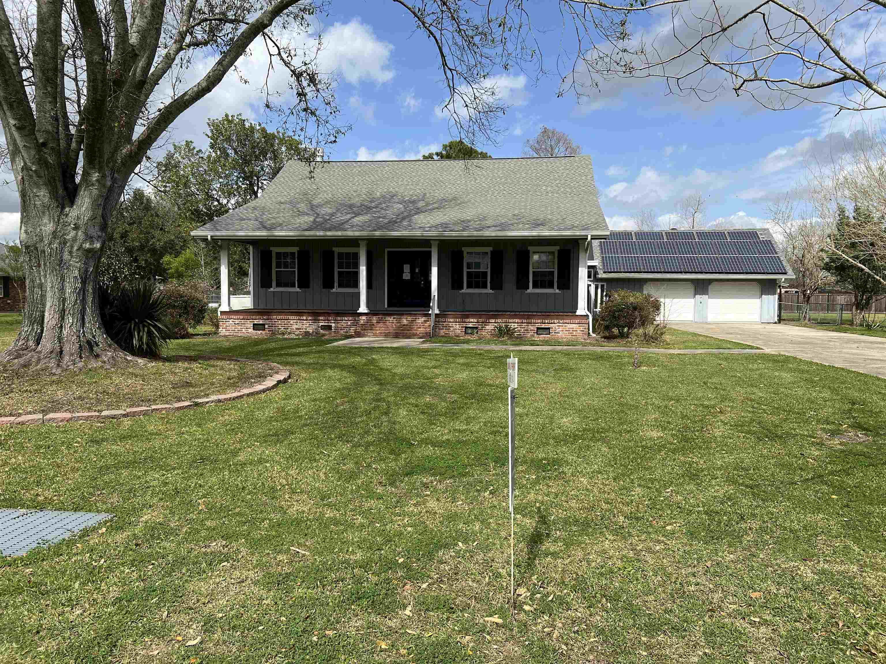 106 Sandalwood Dr, Gray, Louisiana image 1