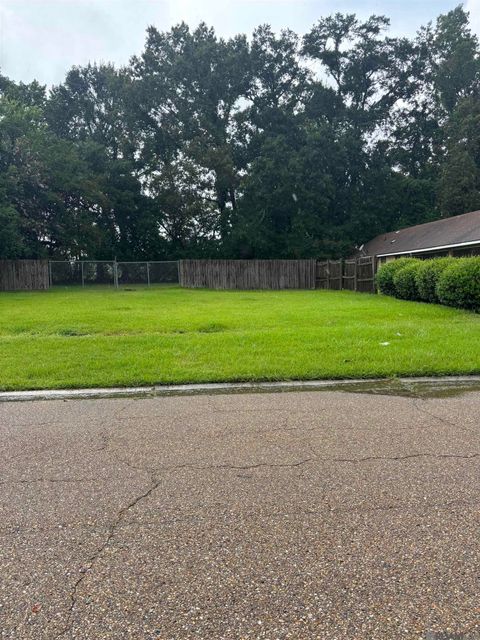 Vacant Land For Sale - 9130 Metairie Rd<br/> Baton Rouge, LA 70810