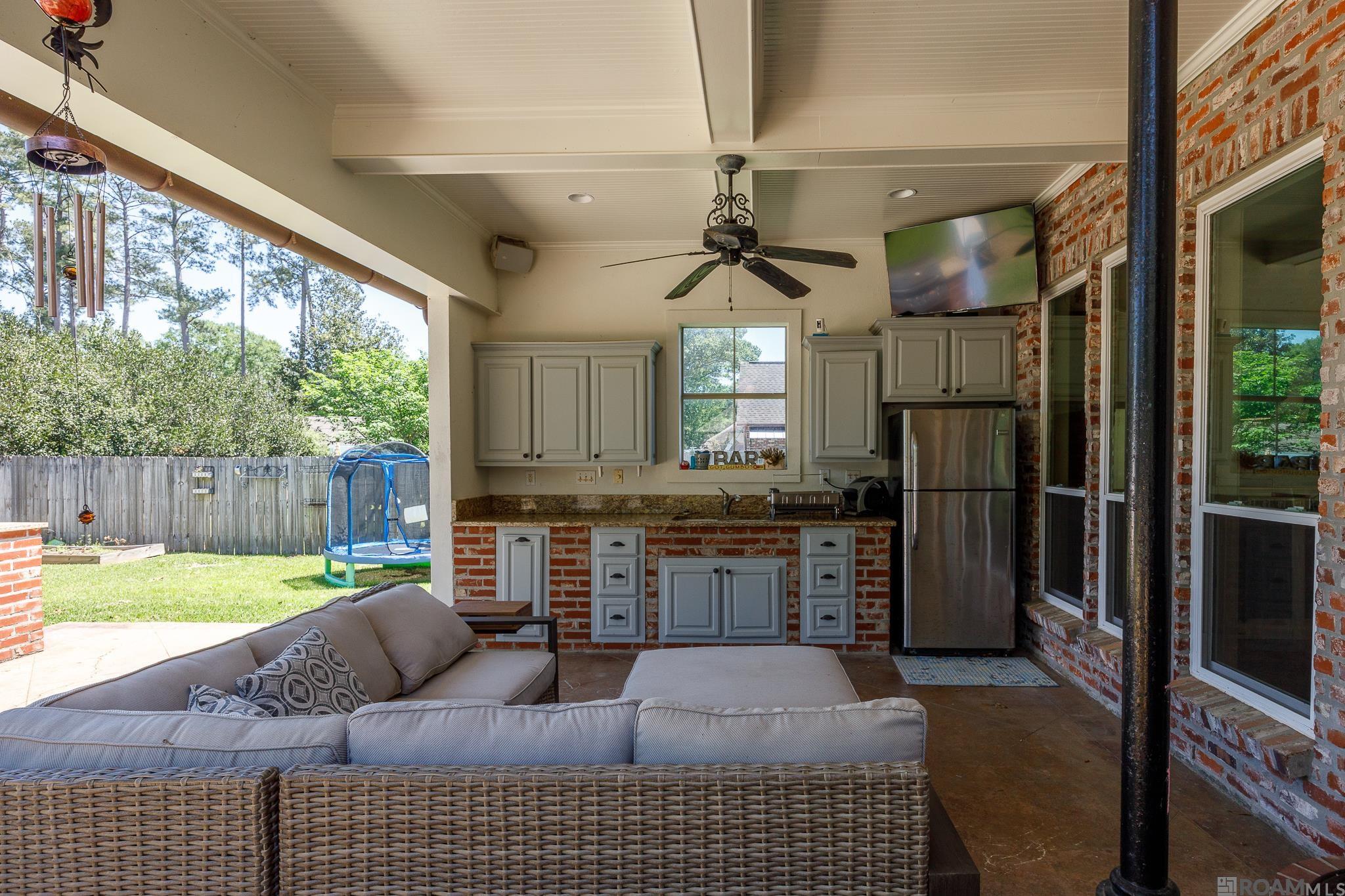 18615 Bellingrath Lakes Ave, Greenwell Springs, Louisiana image 25