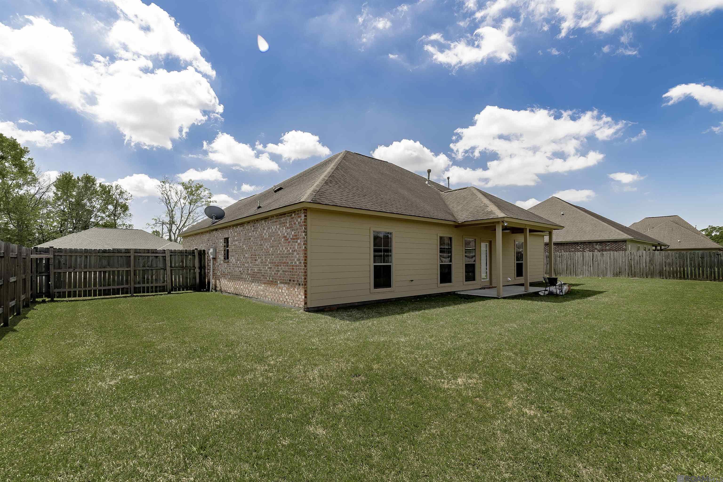 402 E Great Haven St, Gonzales, Louisiana image 17