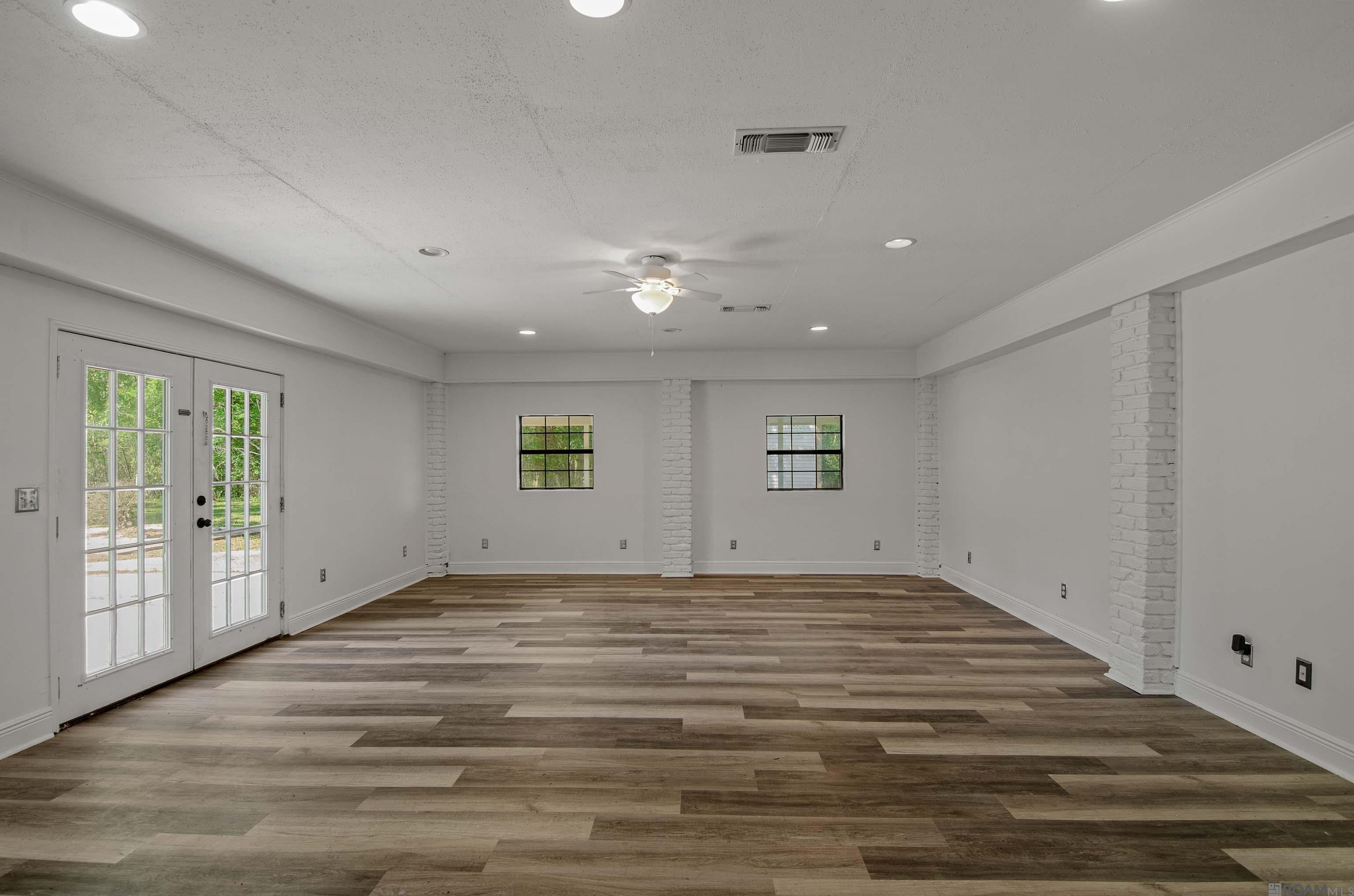 9031 Roundtree Dr, Baton Rouge, Louisiana image 6