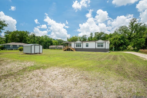 Mobile Home For Sale - 12162 Elmo Lambert Rd<br/> St Amant, LA 70774