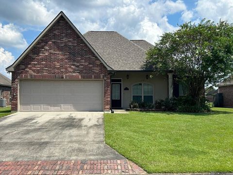 Homes For Sale - 13338 Rue Maison Blvd<br/> Ascension County, Gonzales, LA 70737