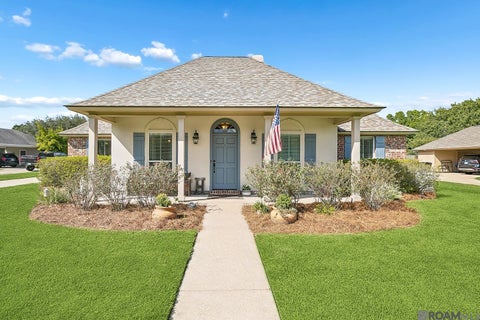 Homes For Sale - 10621 Hillglen Ave<br/> Baton Rouge, LA 70810