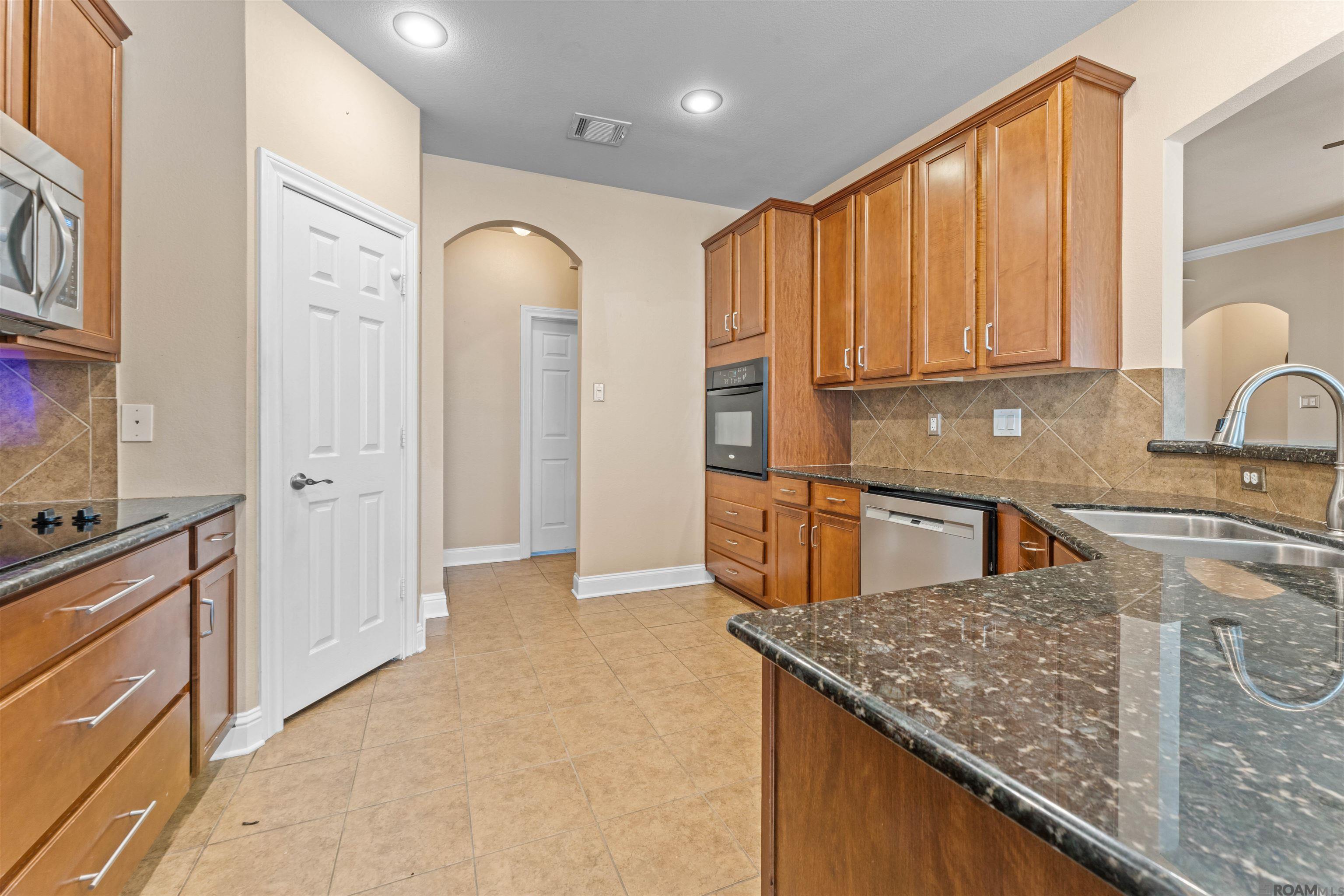 2594 Pine Thicket Ave, Zachary, Louisiana image 10