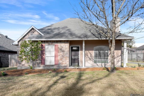 Homes For Rent - 18596 White Oak Rd<br/> Prairieville, LA 70769