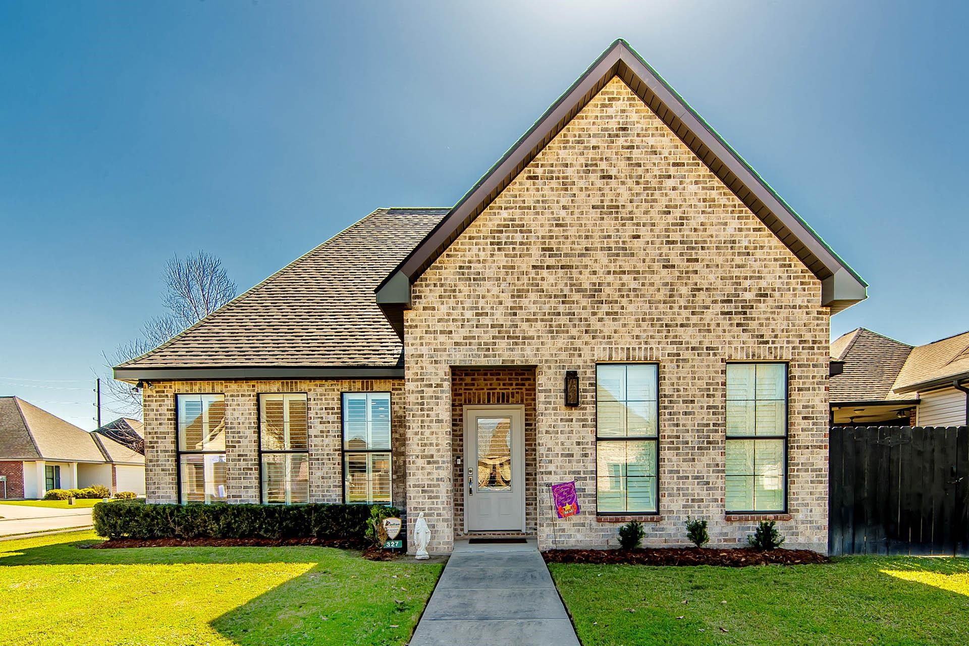 327 Shelby Claire Drive, Houma, Louisiana image 1
