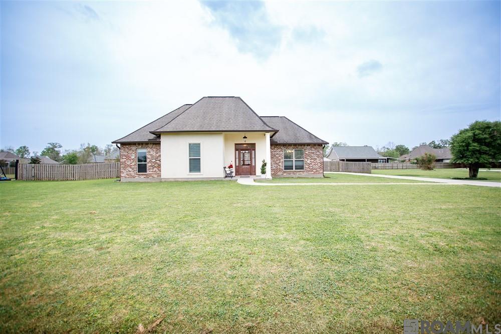 42492 Bart St, Gonzales, Louisiana image 1