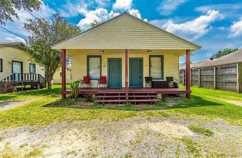 Multifamily For Sale - 168 Morrison Avenue<br/> Houma, LA 70364