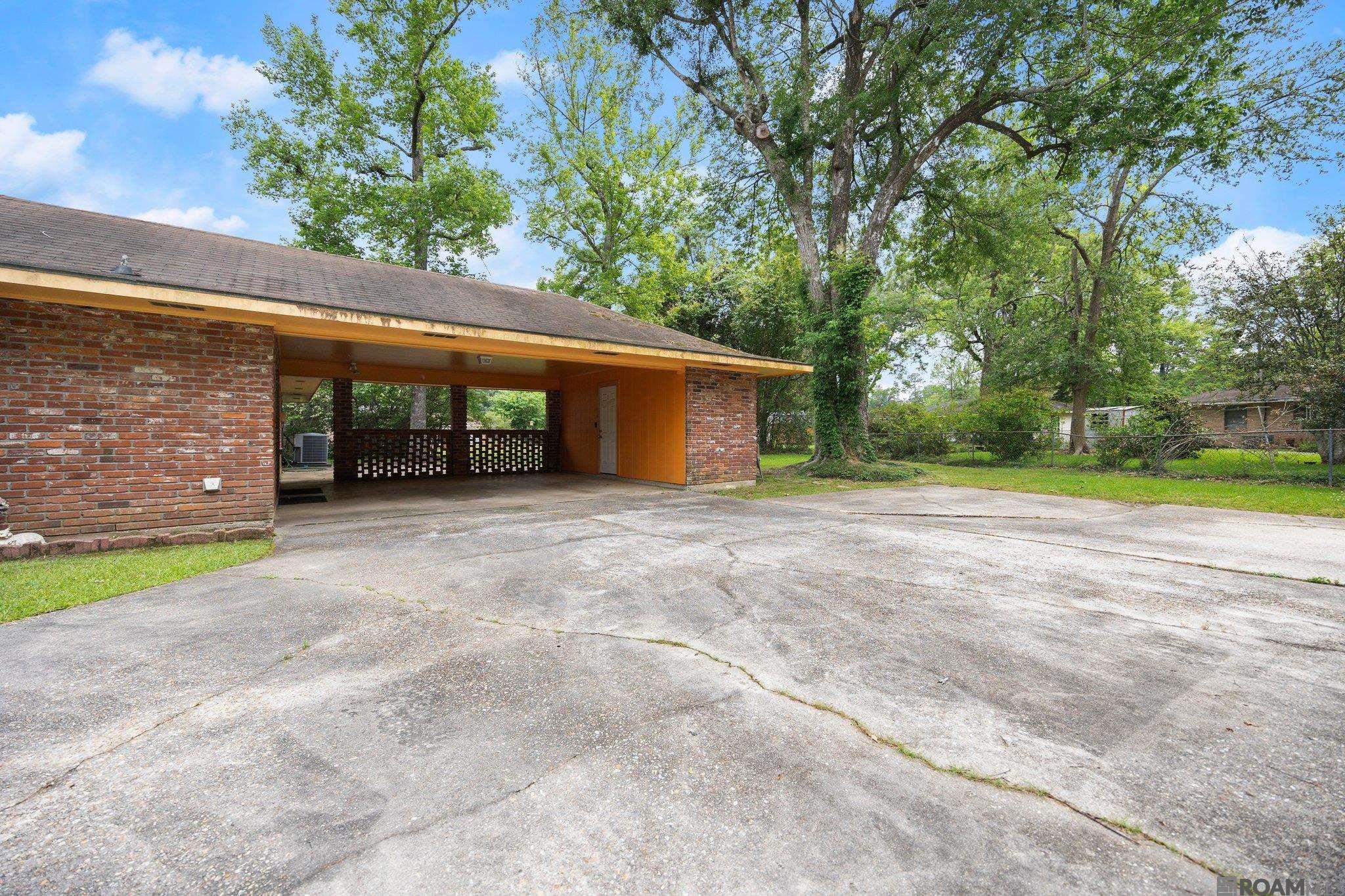 921 Jane Dr, Denham Springs, Louisiana image 3