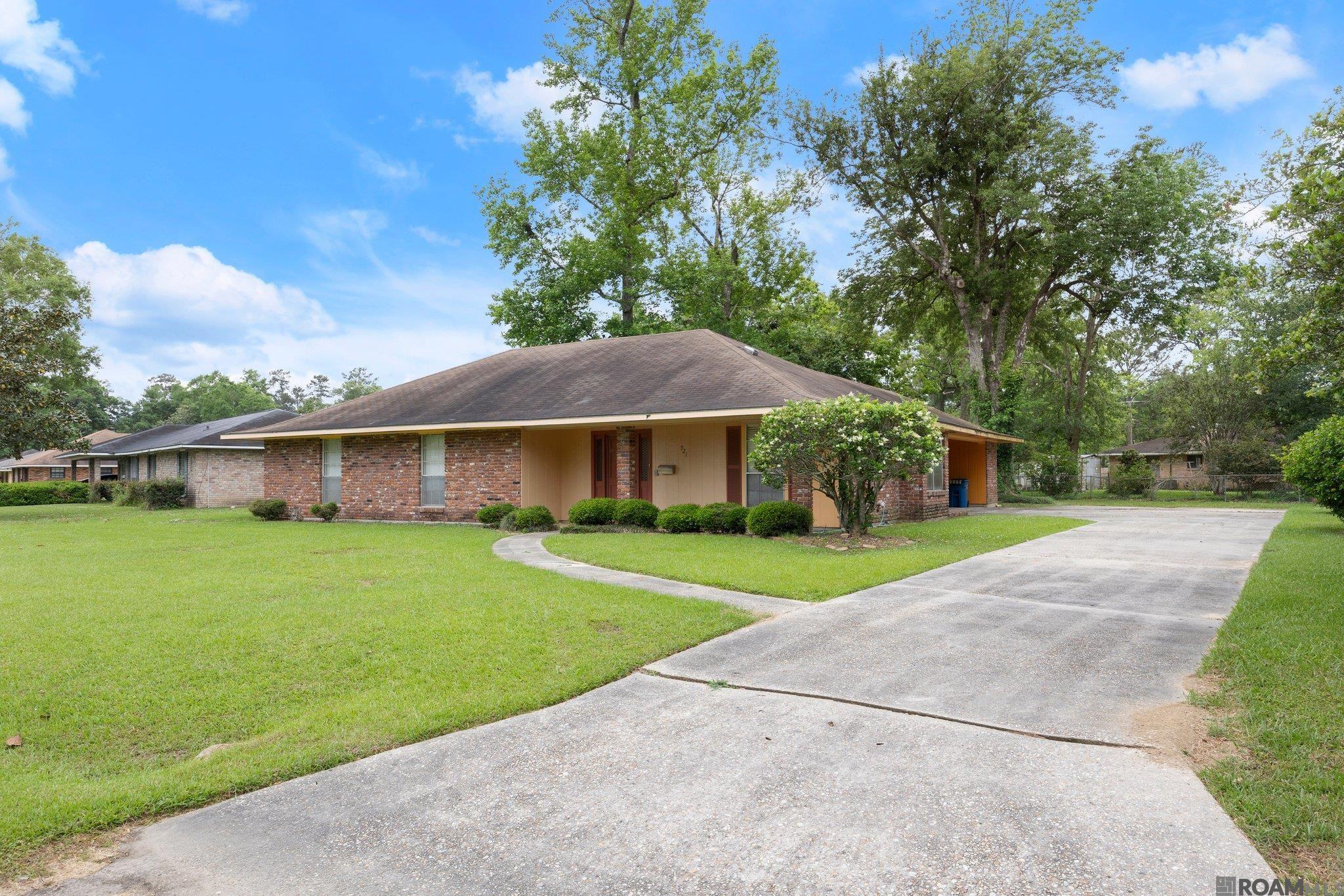 921 Jane Dr, Denham Springs, Louisiana image 2
