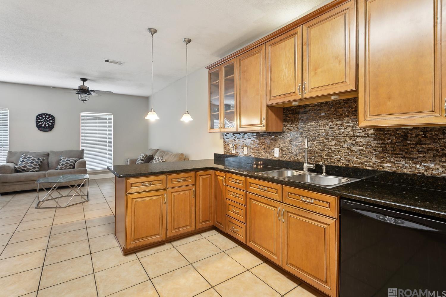 1032 Claire Dr, Slidell, Louisiana image 13
