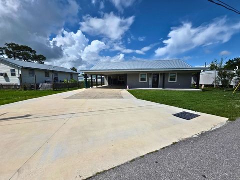 Homes For Sale - 145 East 69th Place<br/> Cut Off, LA 70345