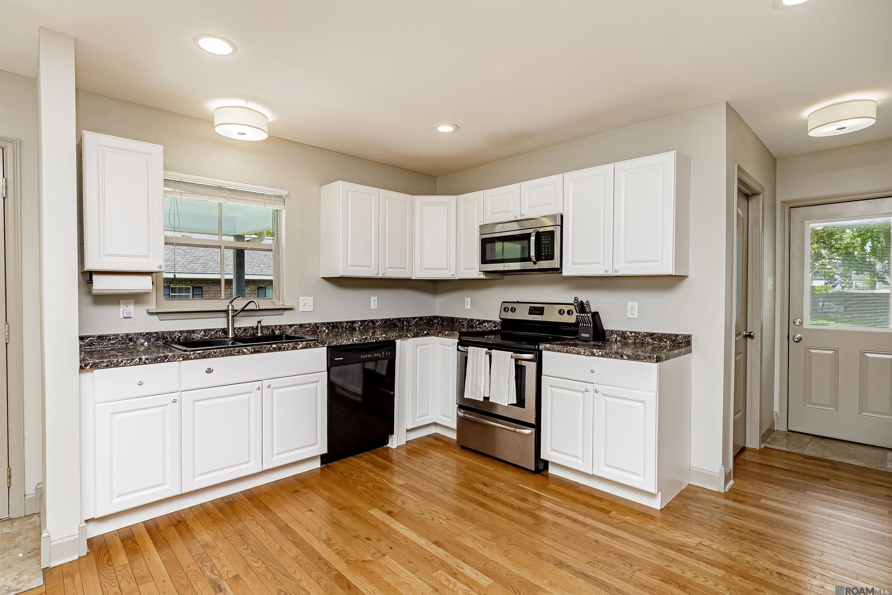 2108 Christian St, Baton Rouge, Louisiana image 16