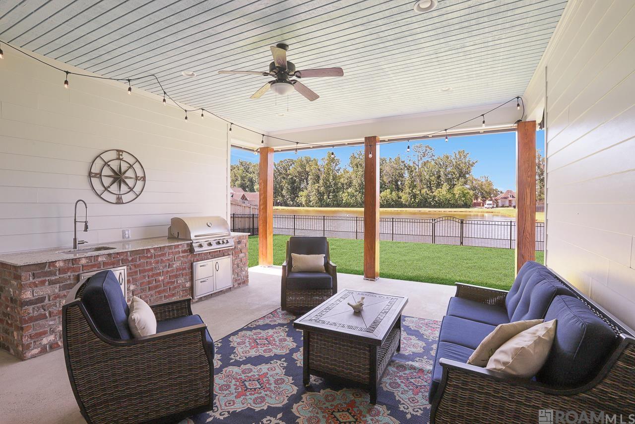 37473 Cypress Hollow Ave, Prairieville, Louisiana image 24