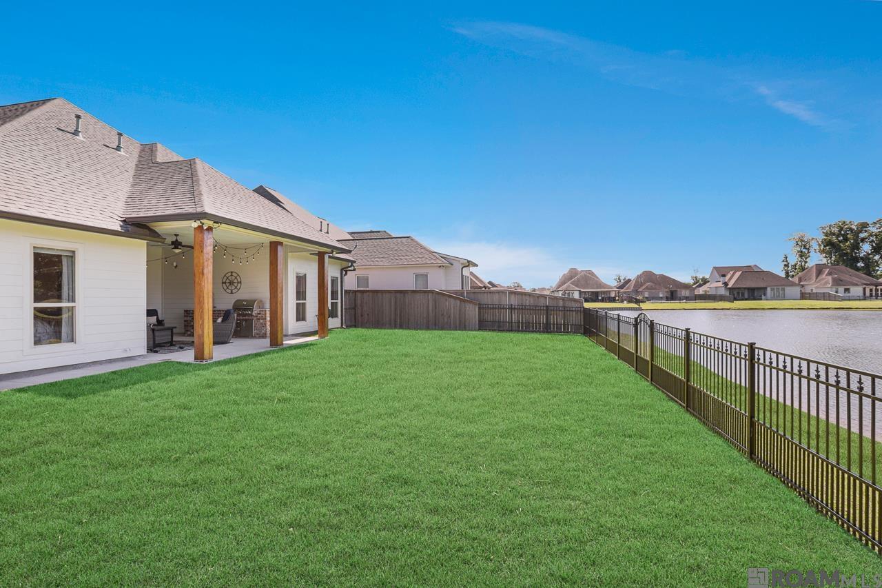 37473 Cypress Hollow Ave, Prairieville, Louisiana image 4
