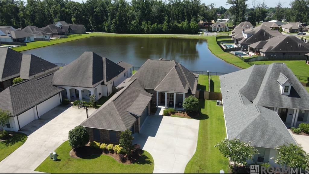 37473 Cypress Hollow Ave, Prairieville, Louisiana image 2