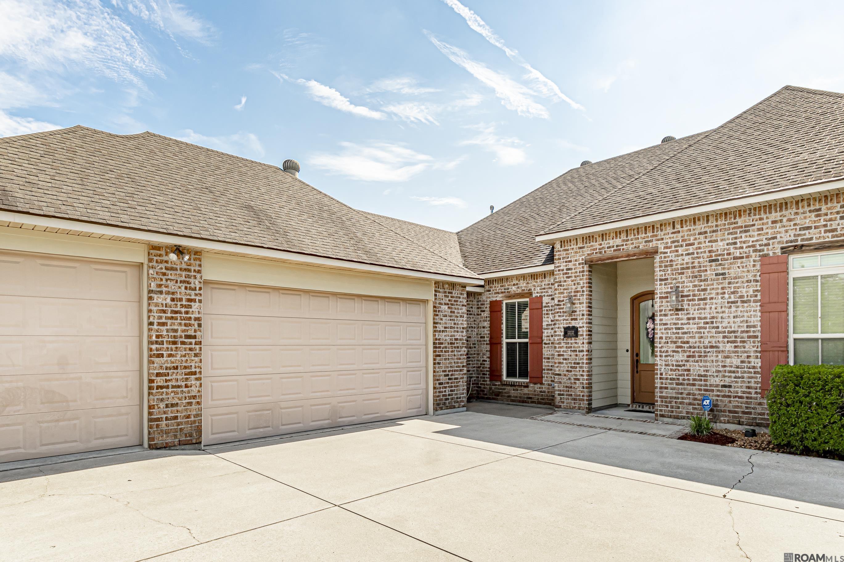 13232 Dutchtown Lakes Dr, Geismar, Louisiana image 2