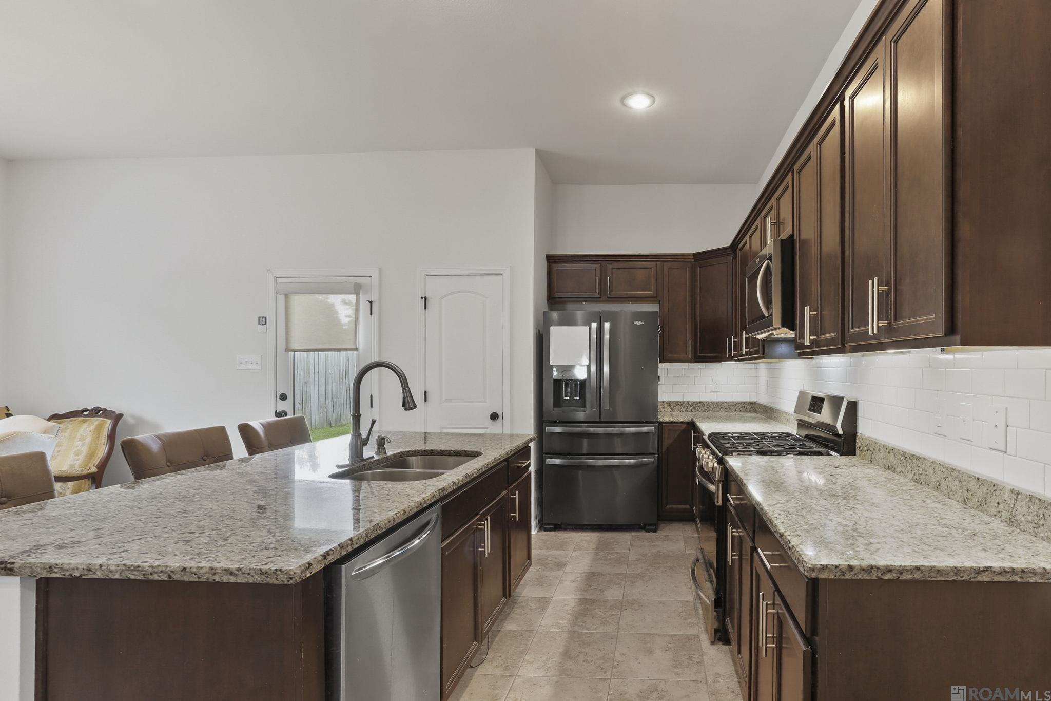 18341 Sunset Park Dr, Prairieville, Louisiana image 9