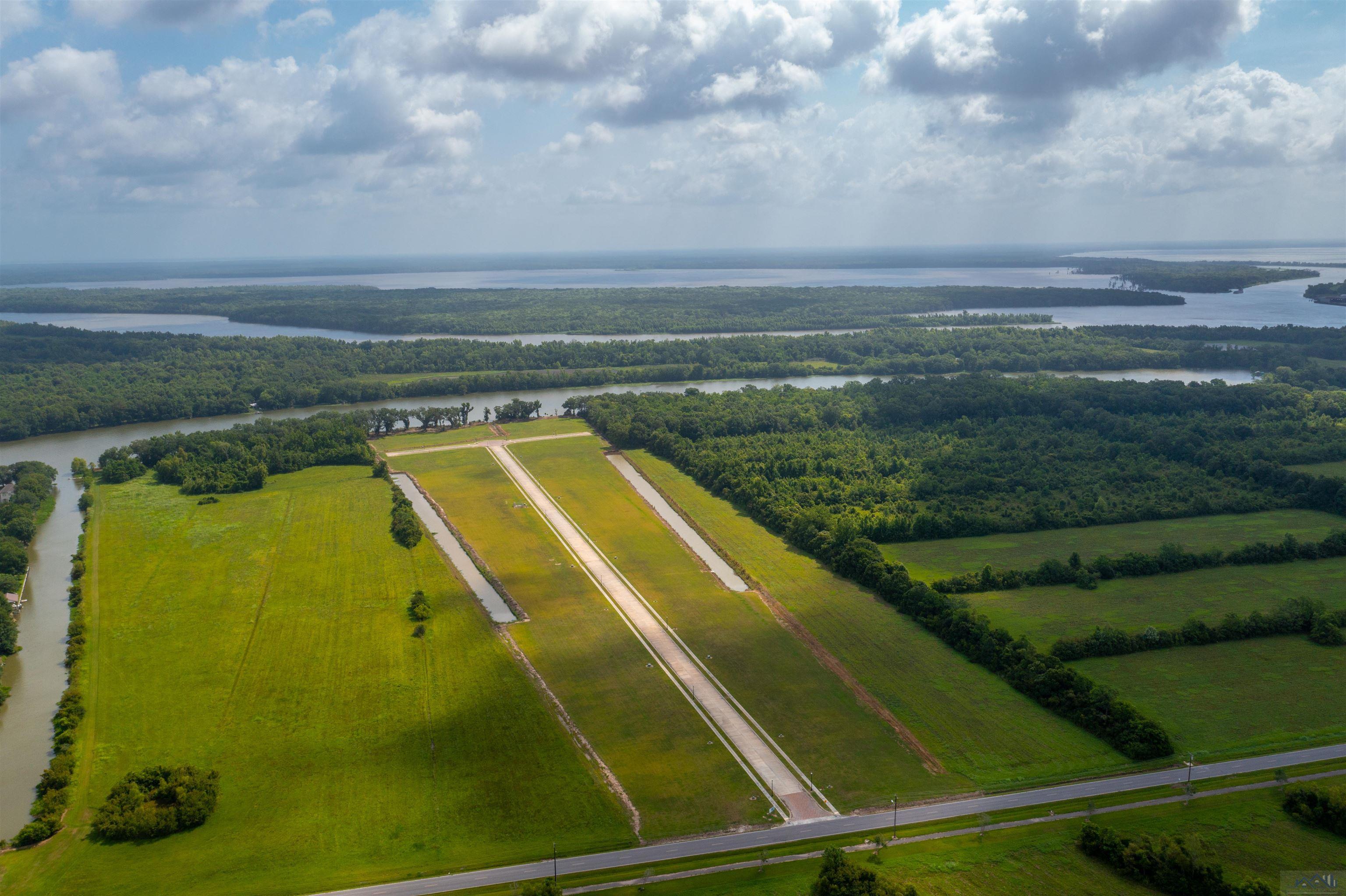 109 River Estates St, Berwick, Louisiana image 2