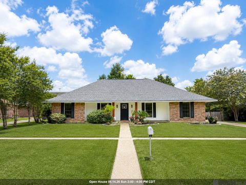 Homes For Sale - 8024 Rod Laver Ave<br/> Baton Rouge, LA 70810