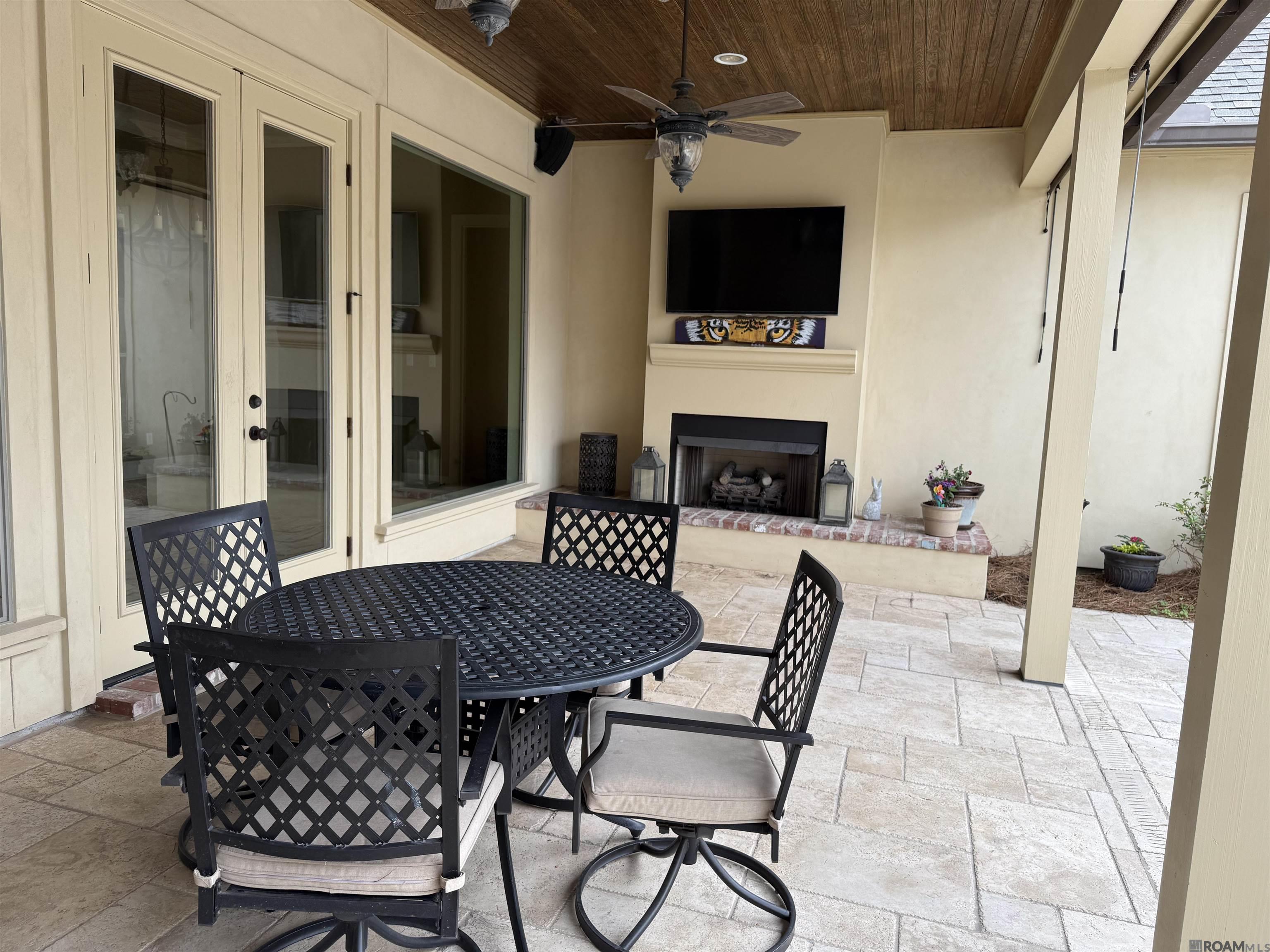 13555 Kings Court Ave, Baton Rouge, Louisiana image 19