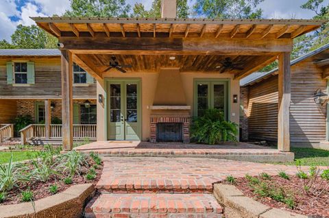 Homes For Sale - 4636 River Rd<br/> Clinton, LA 70722