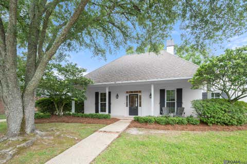 Homes For Sale - 14532 Cottage Oak Ave<br/> Baton Rouge, LA 70810
