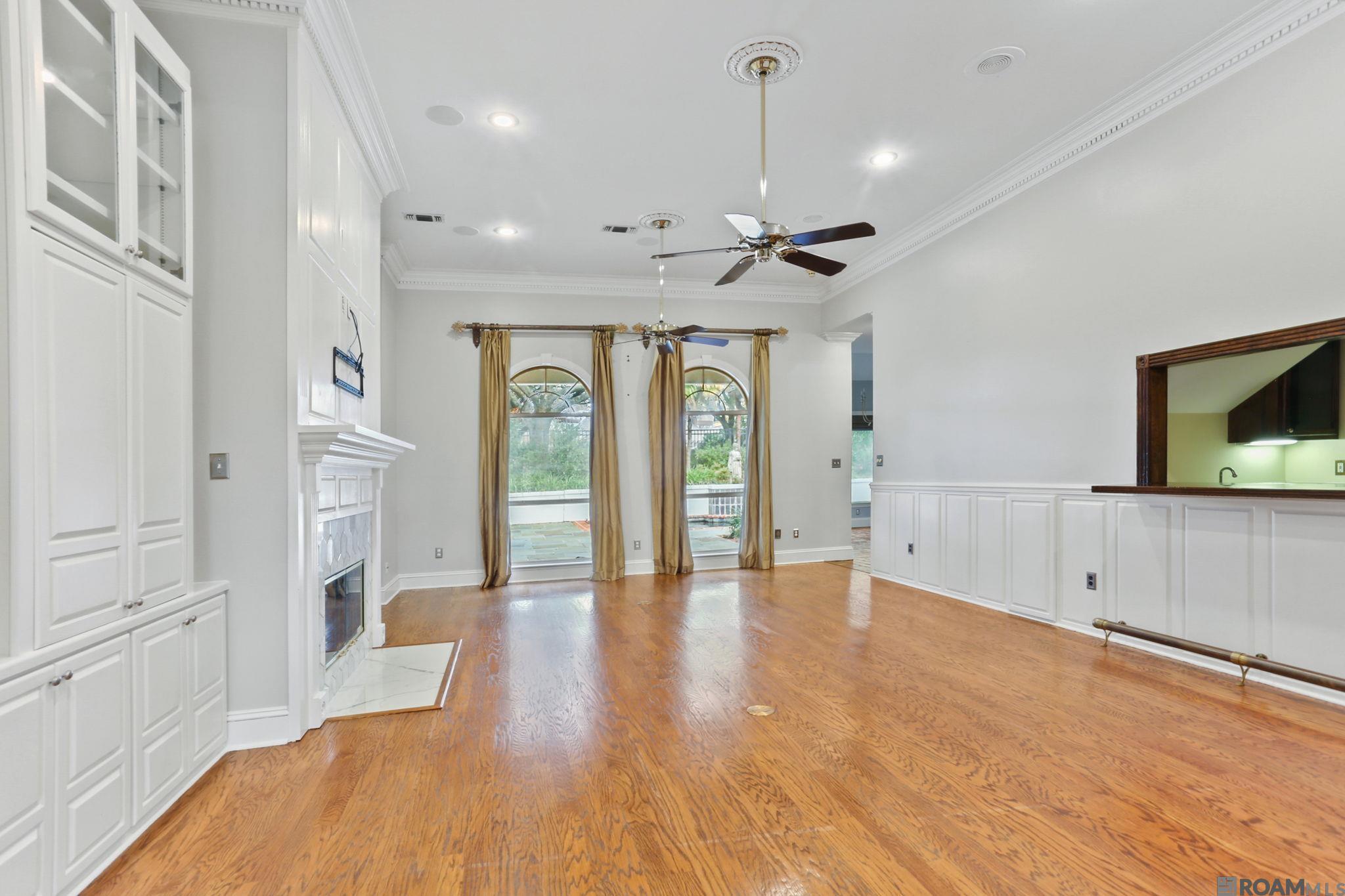 18229 Green Lakes Ct, Saint George, Louisiana image 2