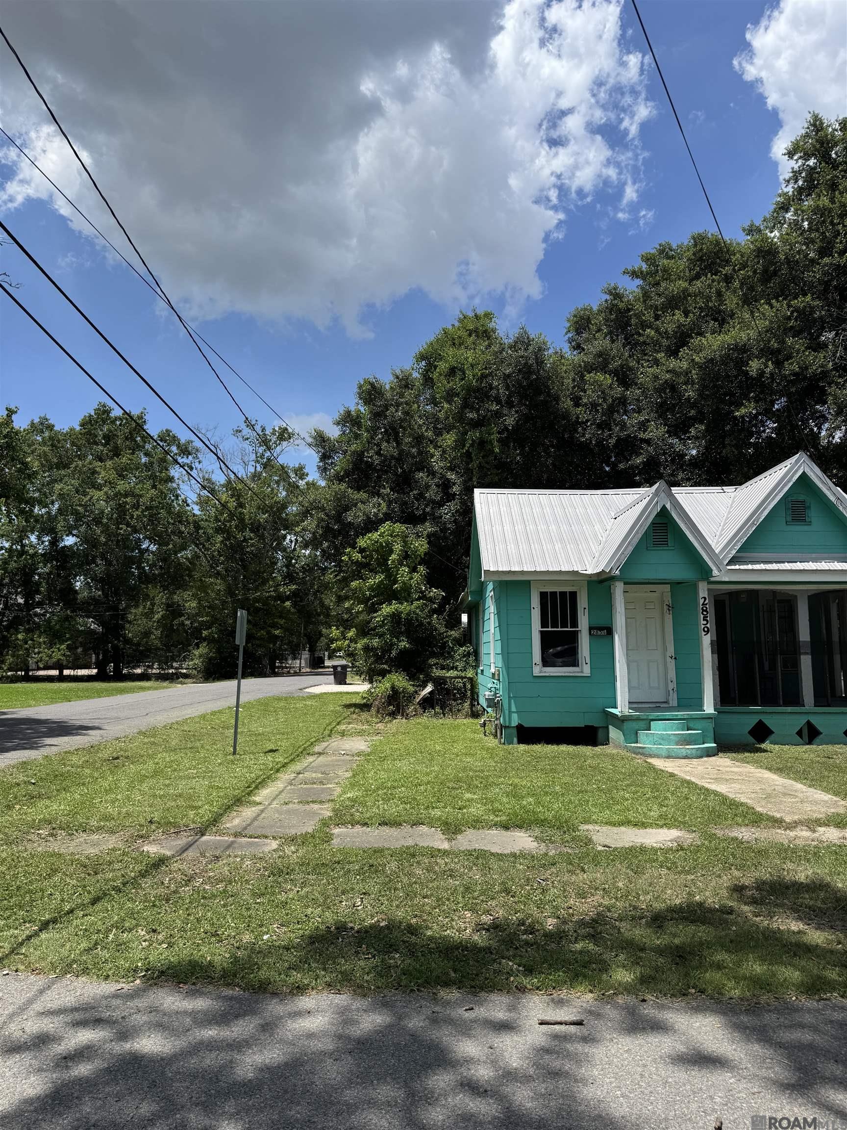 2855 Navajo St