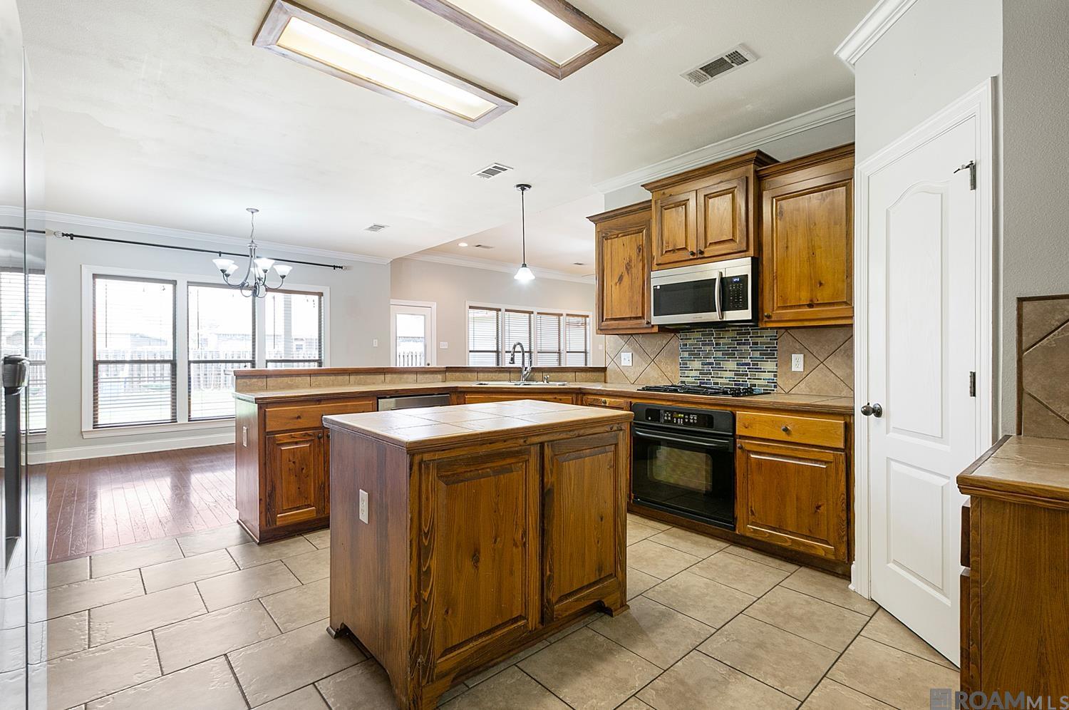 13356 Old Dutchtown Ave, Gonzales, Louisiana image 7
