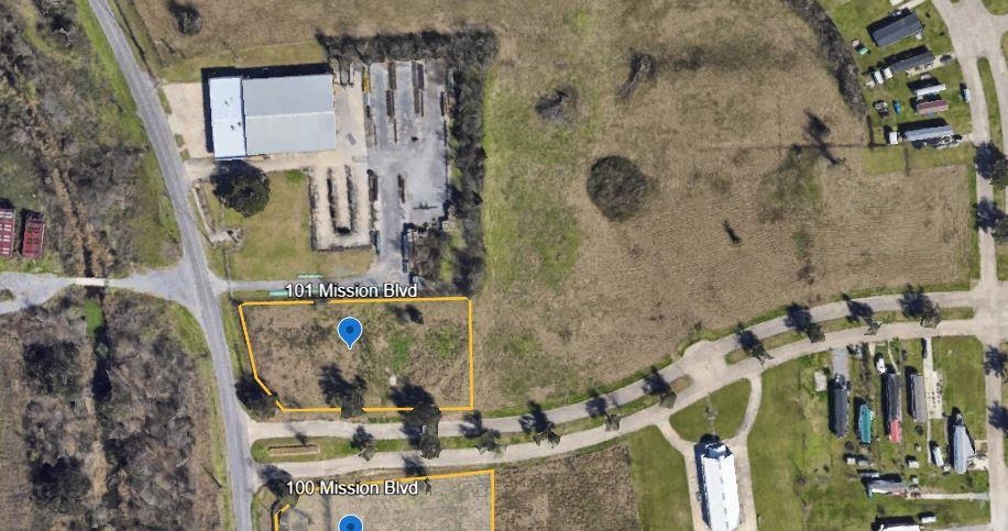 101 Mission, Houma, Louisiana image 1