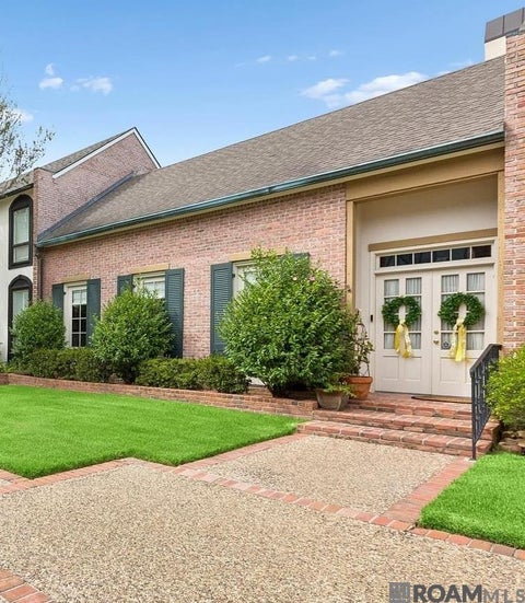 Townhouse For Sale - 12 Jamestowne Ct<br/> Baton Rouge, LA 70809
