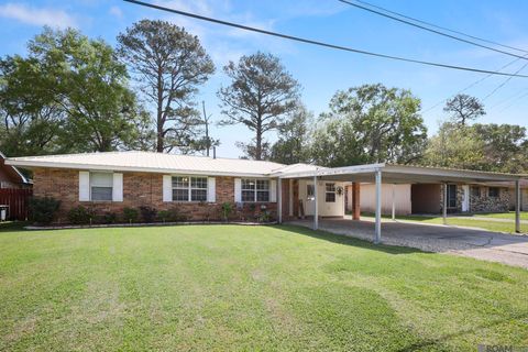 Homes For Sale - 1020 S Stacy Ave<br/> Ascension County, Gonzales, LA 70737