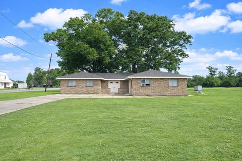 Homes For Sale - 766 Bayou Blue Rd<br/> Houma, LA 70364