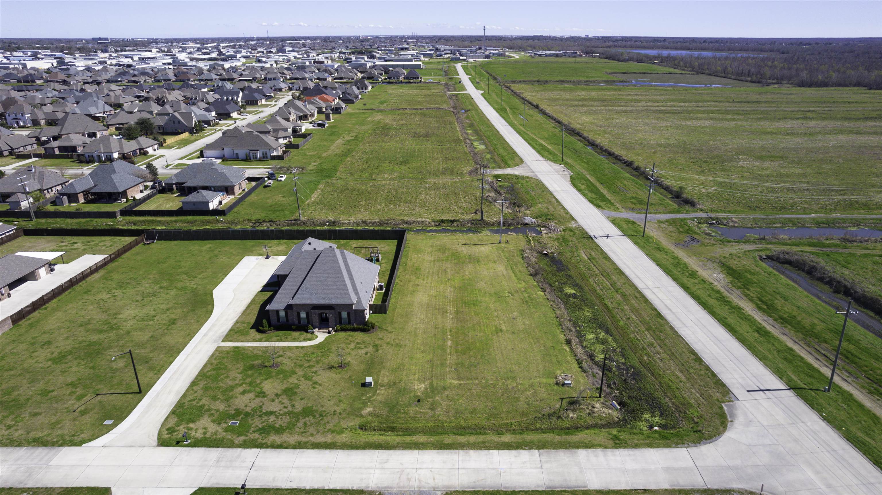 151 Nottingham Trail, Houma, Louisiana image 1