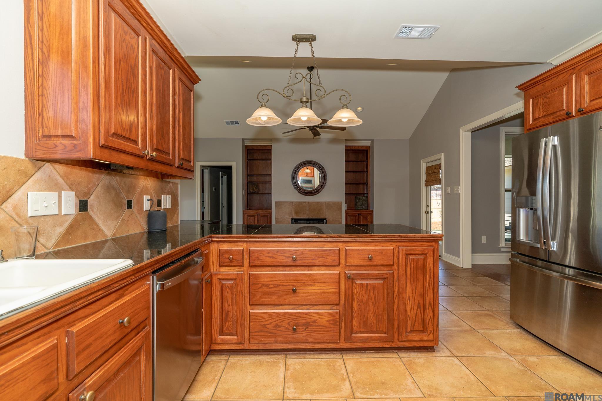 37246 Longwood Ave, Prairieville, Louisiana image 8