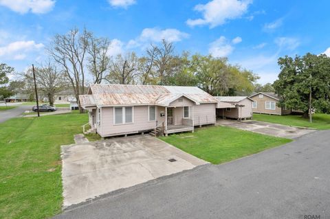 Homes For Sale - 507 N Bryan Ave<br/> Ascension County, Gonzales, LA 70737