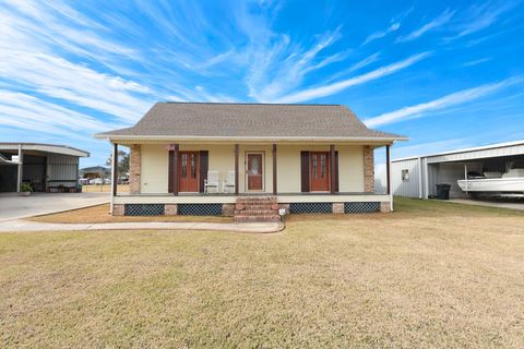 Homes For Sale - 126 West 35th Street<br/> Larose, LA 70373