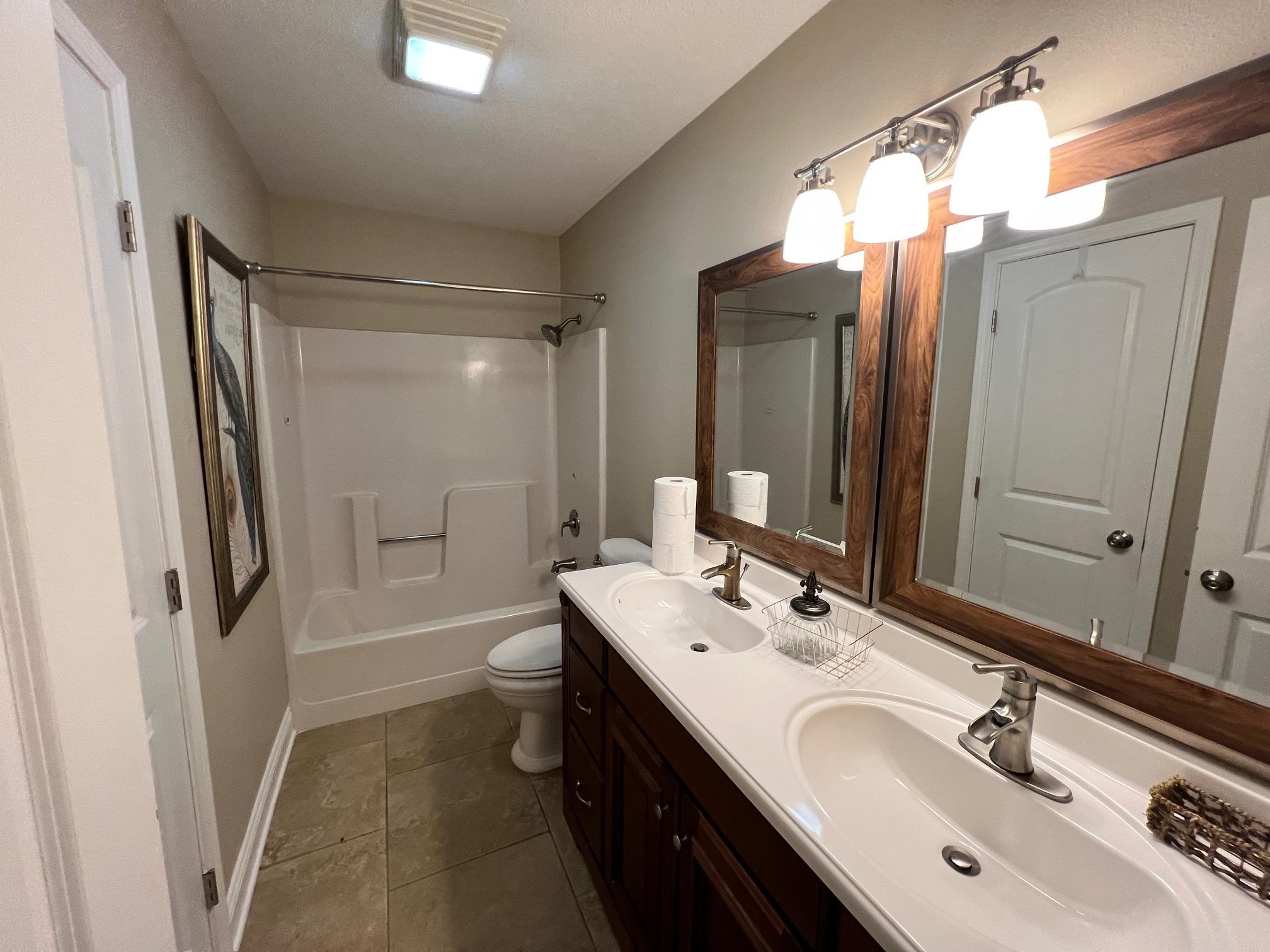 313 Lancaster Dr, Houma, Louisiana image 3
