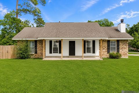 Homes For Sale - 12805 Ina Dr<br/> Walker, LA 70785