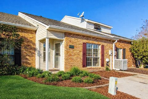 Townhouse For Sale - 6856 Gail St<br/> Houma, LA 70364