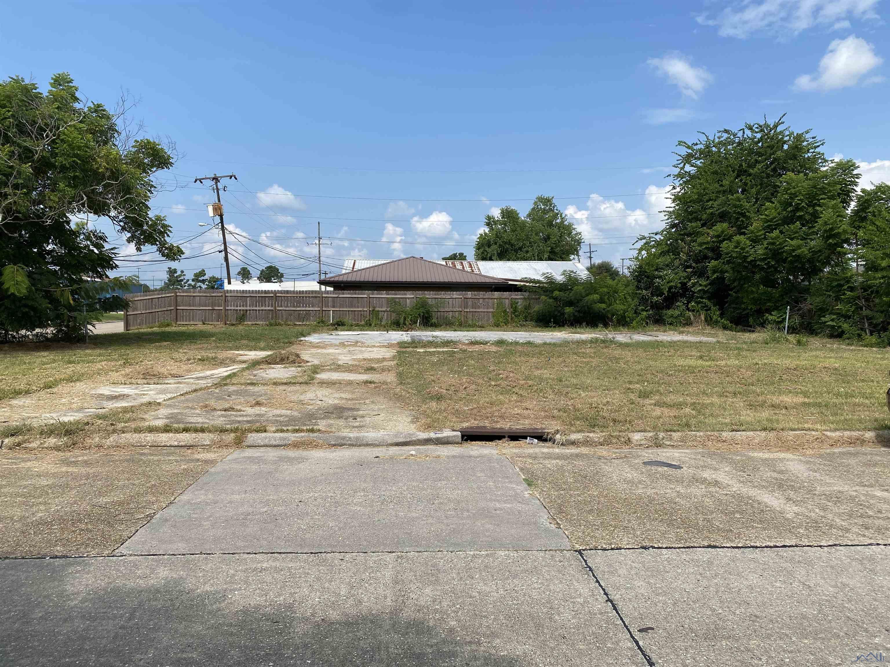 305 Dixie Avenue, Houma, Louisiana image 1