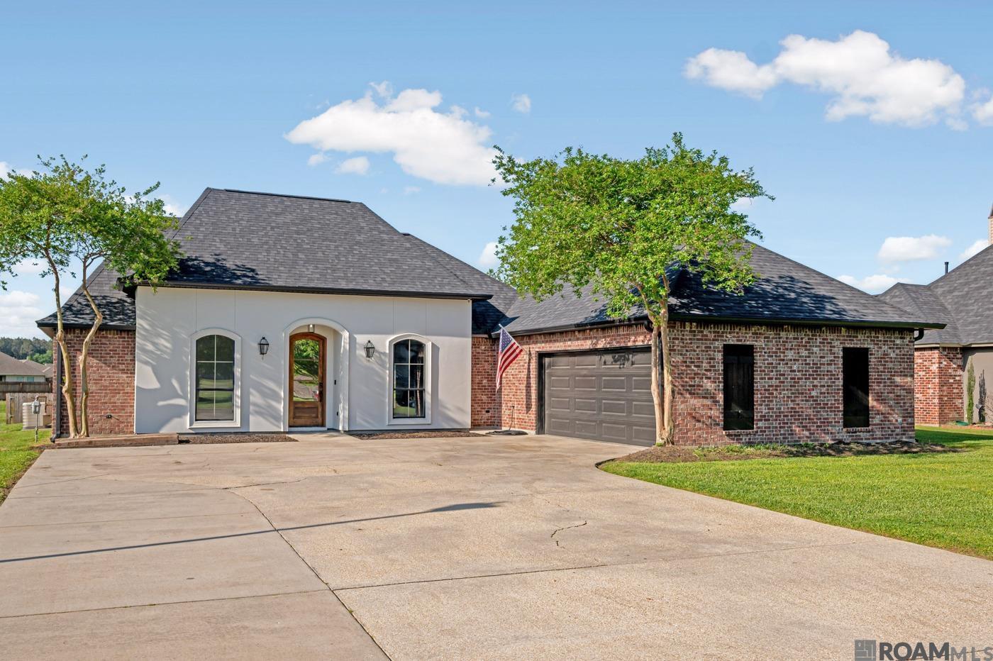 10144 Garden Oaks Ave, Denham Springs, Louisiana image 1
