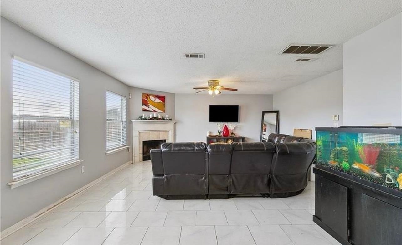 2321 Leigh Lane, Harvey, Louisiana image 5