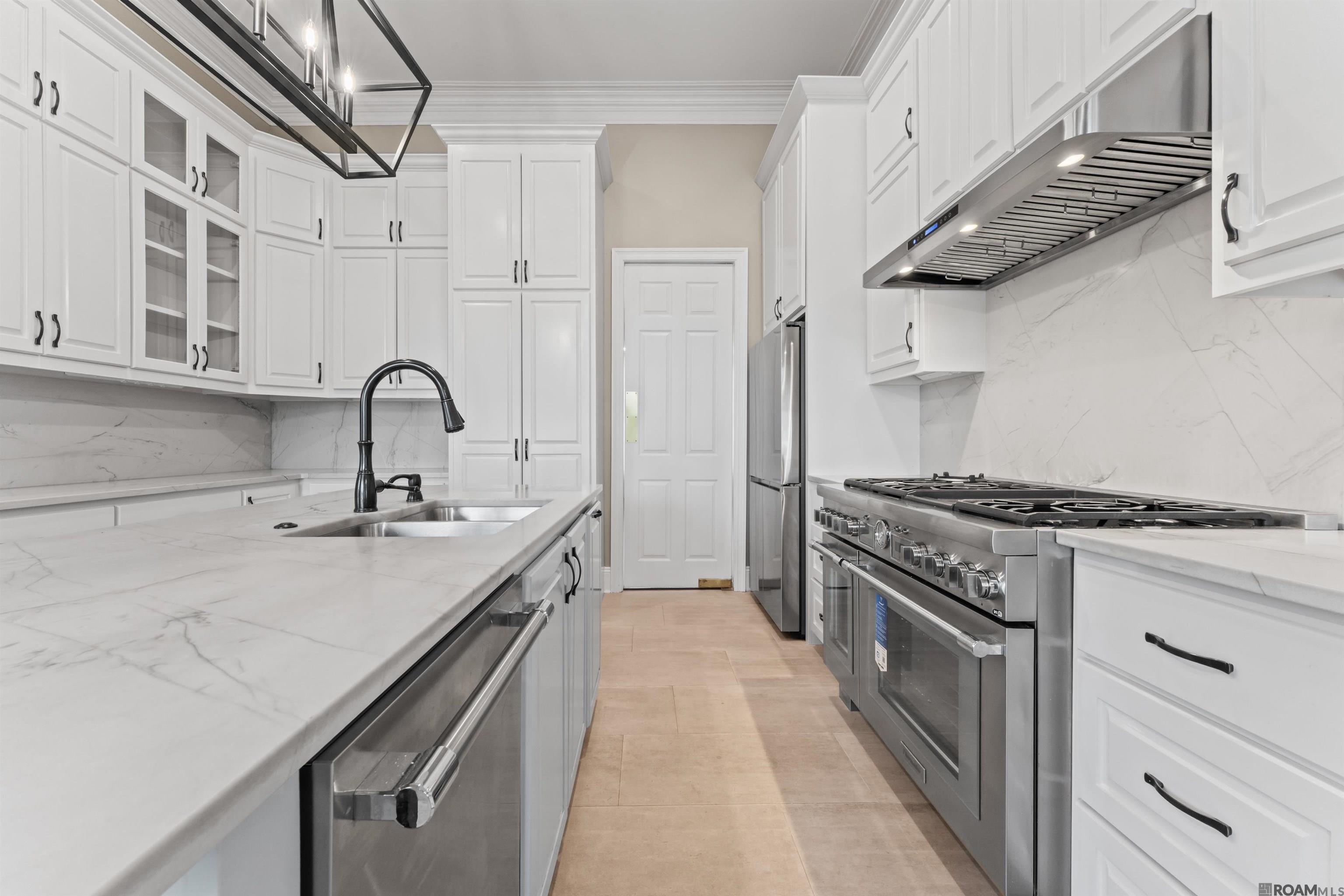 Baton Rouge, Louisiana, 70810, United States, 5 Bedrooms Bedrooms, ,4 BathroomsBathrooms,Residential,Active,2041727