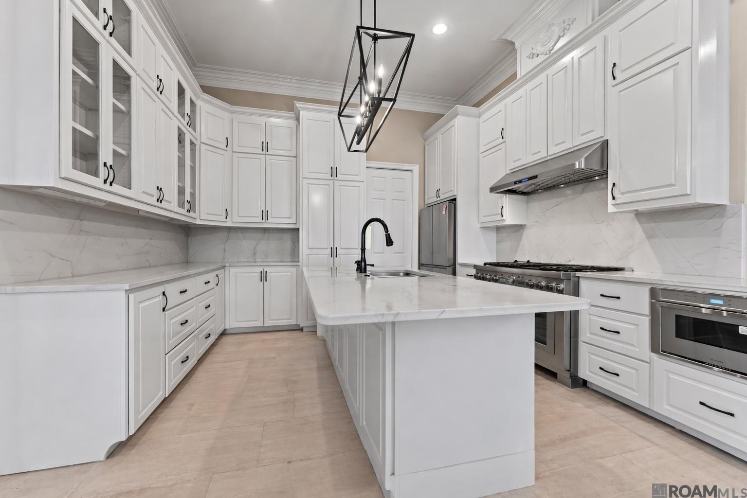 Baton Rouge, Louisiana, 70810, United States, 5 Bedrooms Bedrooms, ,4 BathroomsBathrooms,Residential,Active,2041727