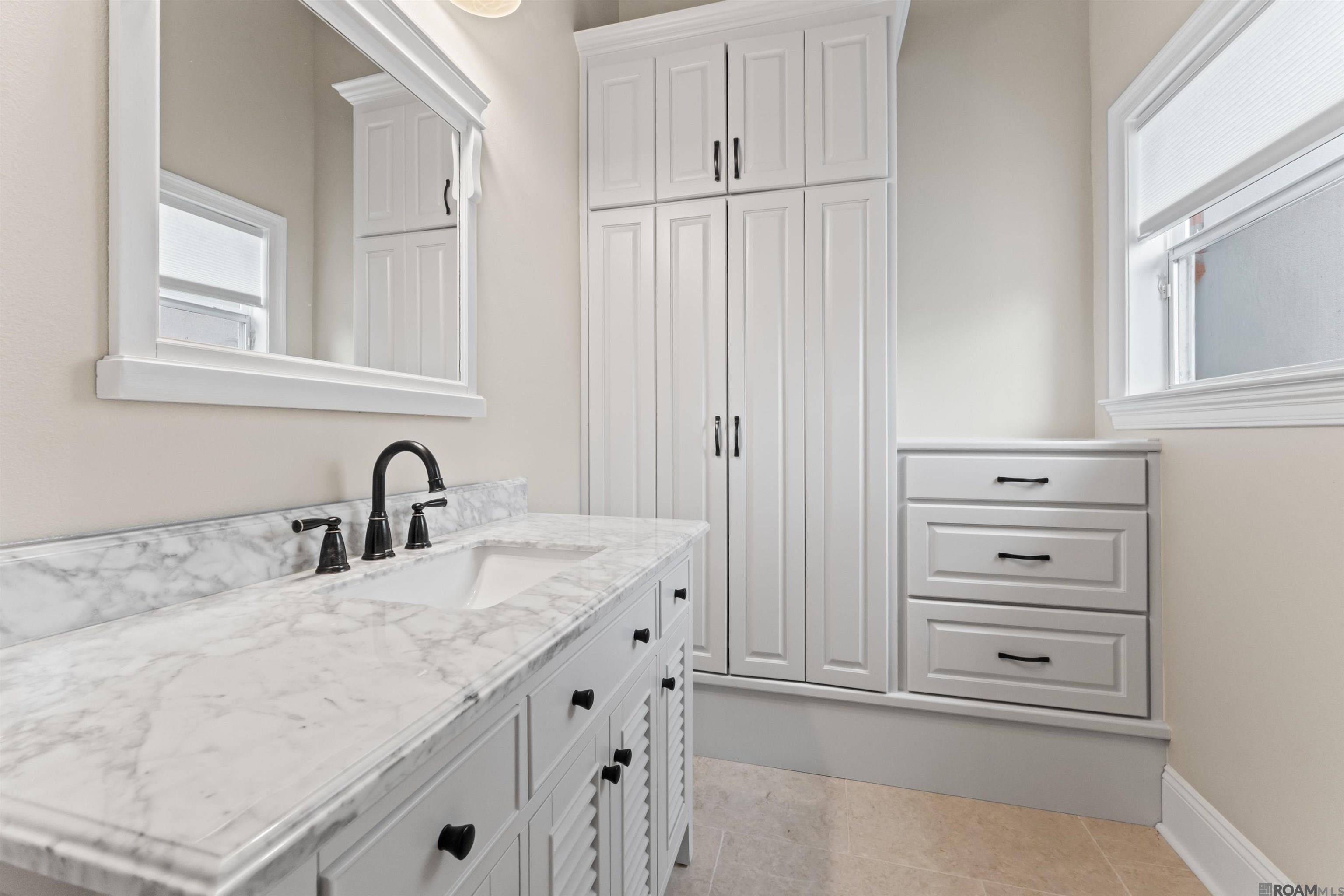 Baton Rouge, Louisiana, 70810, United States, 5 Bedrooms Bedrooms, ,4 BathroomsBathrooms,Residential,Active,2041727
