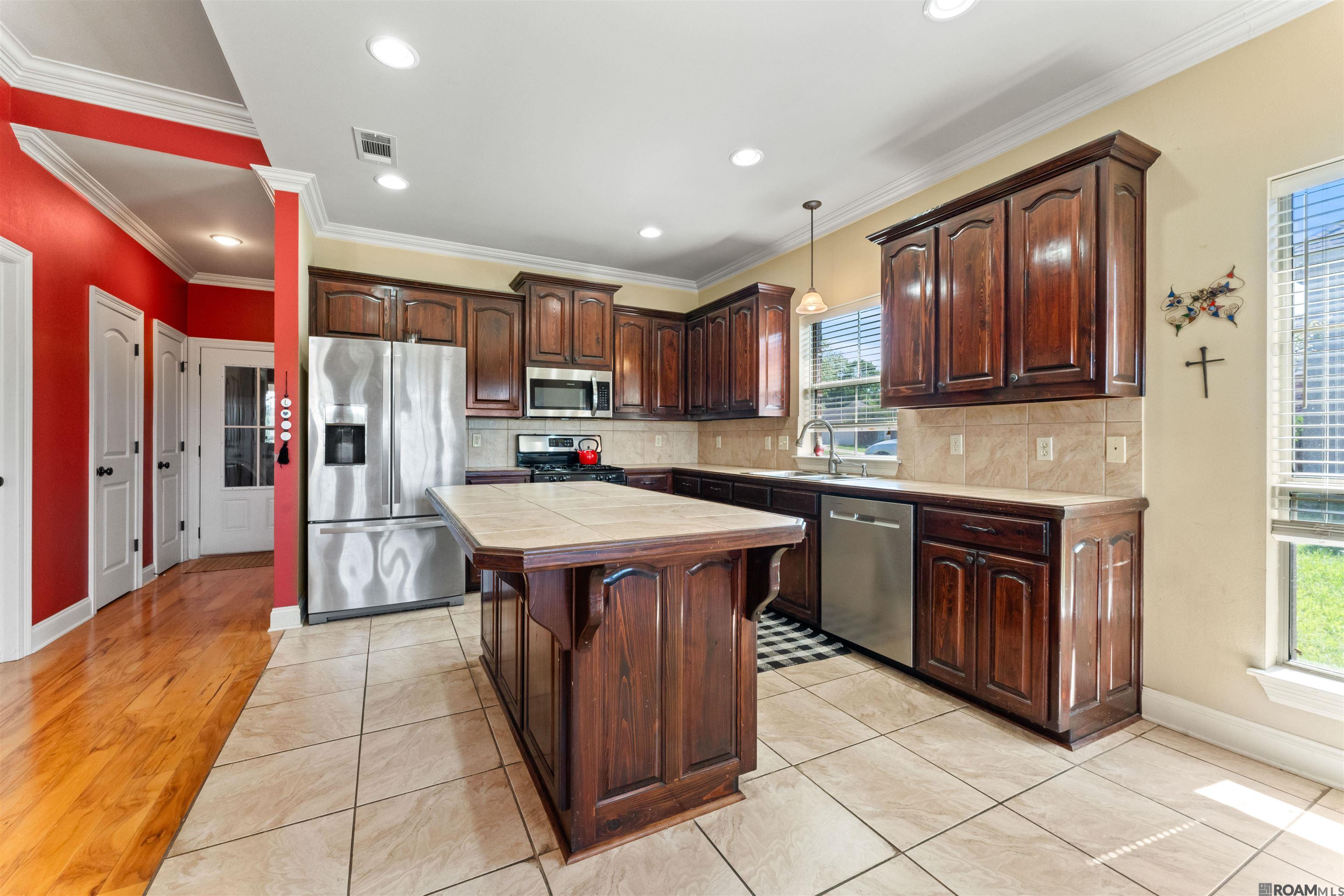 2524 Creek Hollow Ave, Zachary, Louisiana image 9